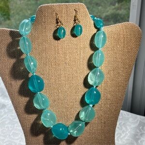 Elegant Blue-Green Necklace and Earring Set Lucite Acrylic Choker vintage